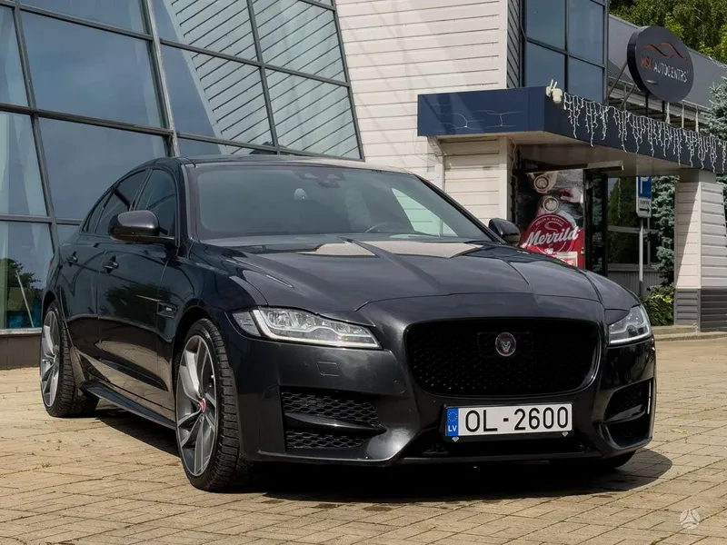 Jaguar XF - 1