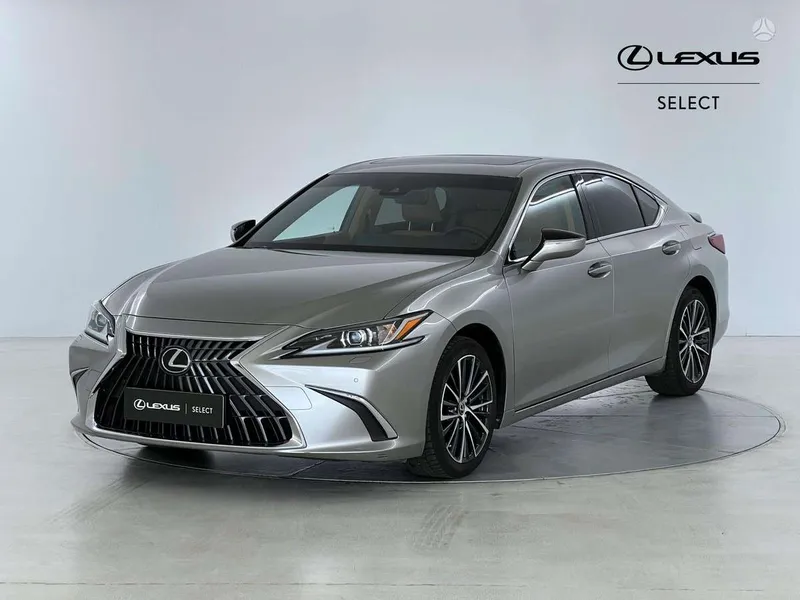 Lexus ES 300h - 1