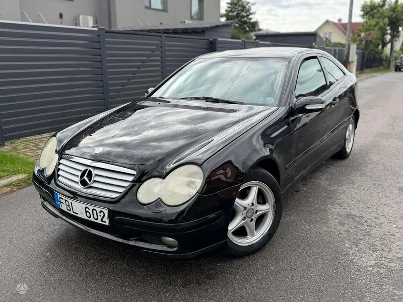 Mercedes-Benz Mercedes-Benz C220