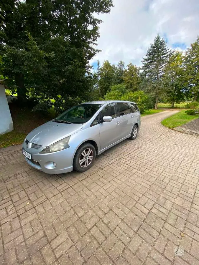 Mitsubishi Mitsubishi Grandis