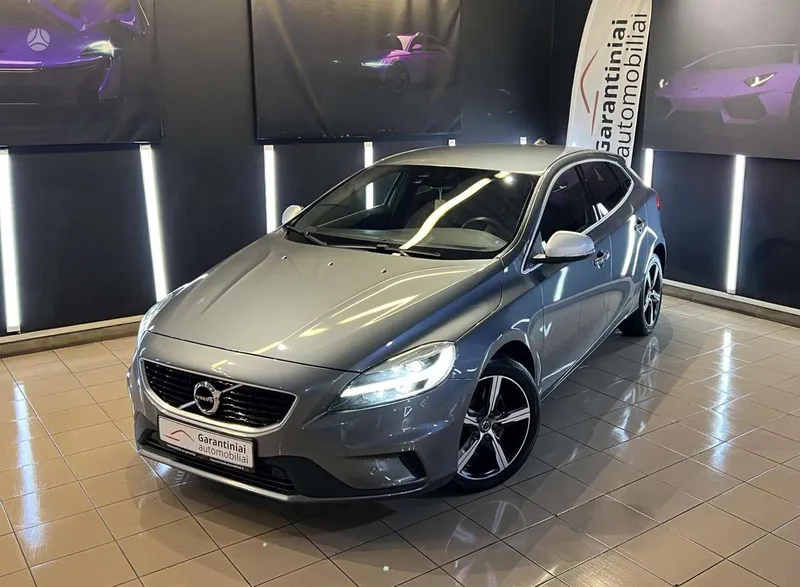 Volvo Volvo V40