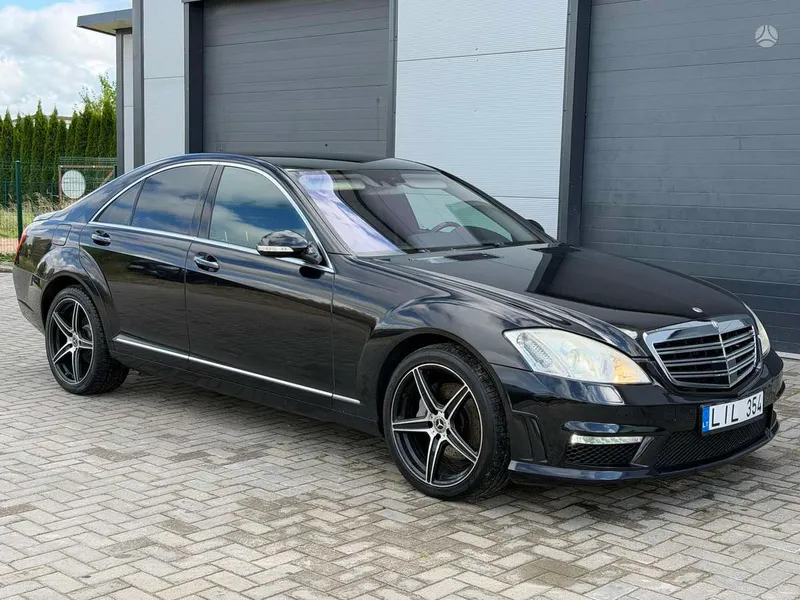 Mercedes-Benz S320