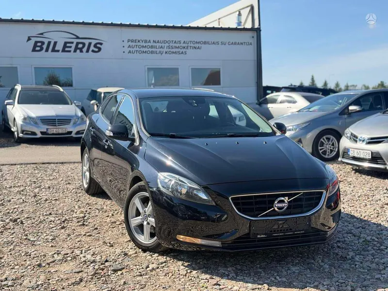 Volvo Volvo V40