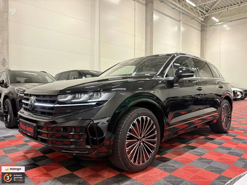 Volkswagen Touareg - 1
