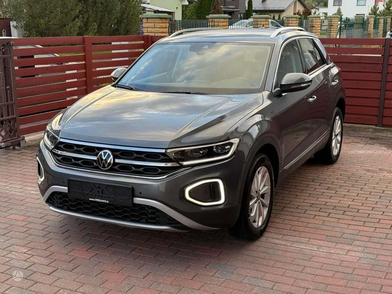 Volkswagen T-Roc - 1