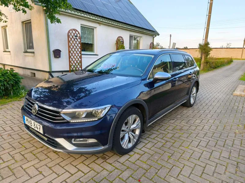 Volkswagen Passat Alltrack - 1