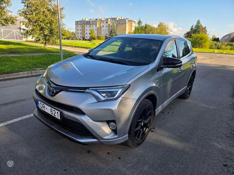 Toyota RAV4 - 1