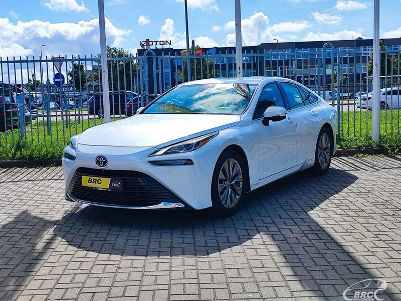Toyota Toyota Mirai