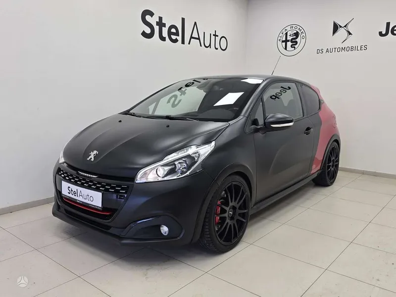 Peugeot 208 - 1