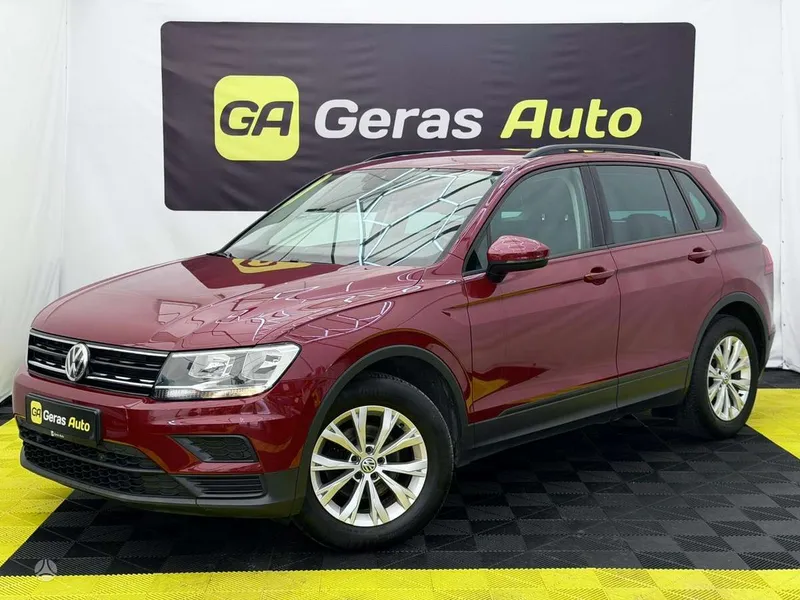 Volkswagen Tiguan - 1