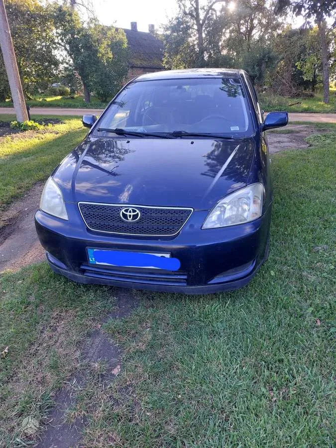 Toyota Corolla - 1