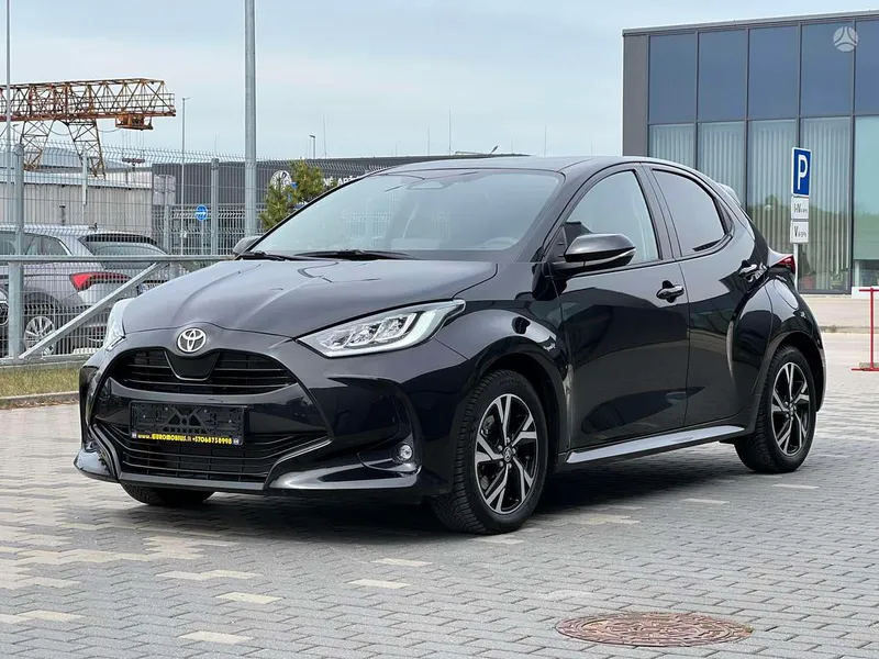 Toyota Yaris - 1