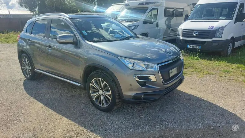 Peugeot 4008 - 1
