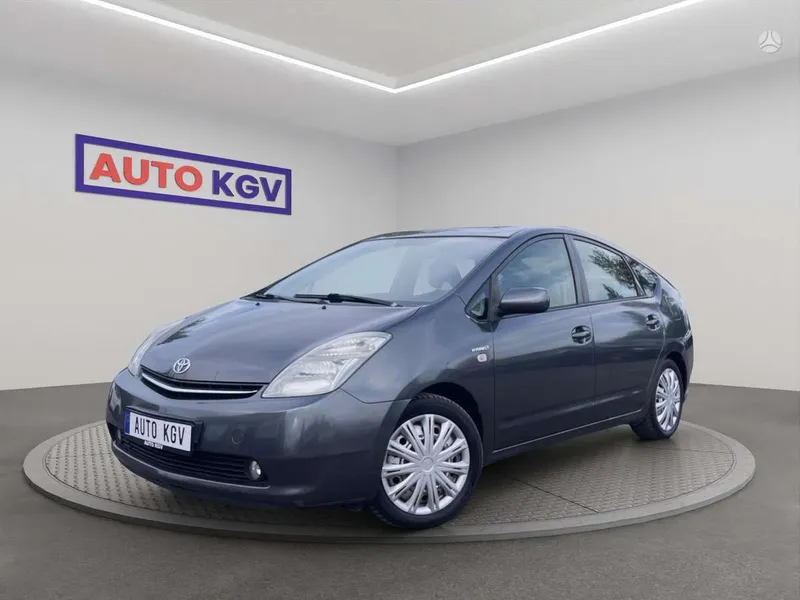 Toyota Prius - 1