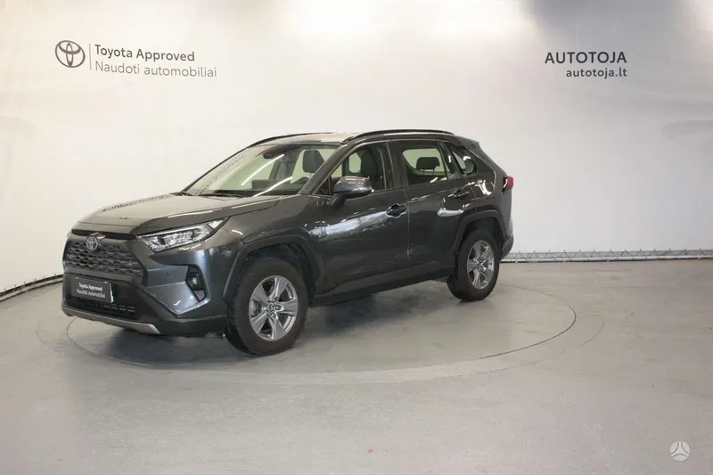 Toyota RAV4 - 1