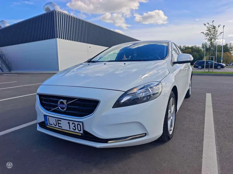 Volvo Volvo V40