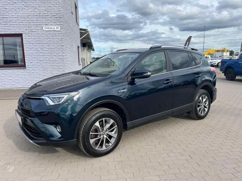 Toyota RAV4 - 1