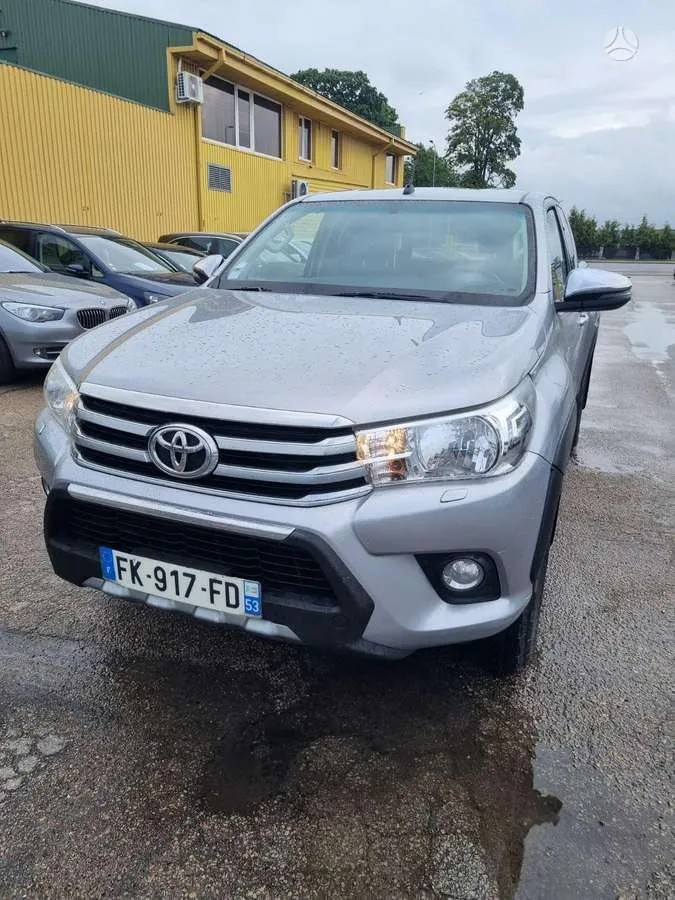 Toyota Toyota Hilux