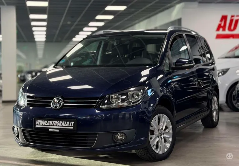 Volkswagen Touran - 1