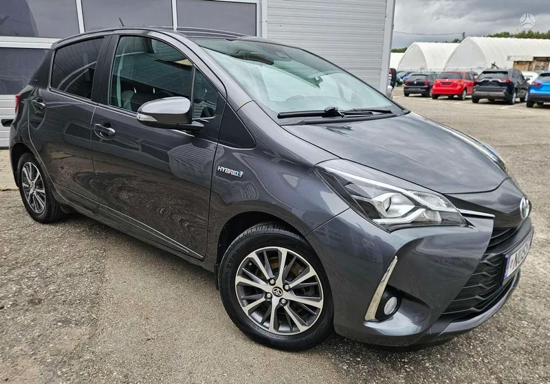 Toyota Yaris - 1