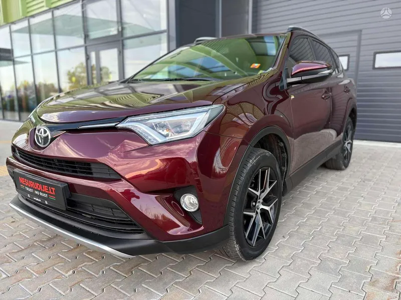 Toyota RAV4 - 1