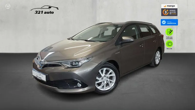 Toyota Auris - 1
