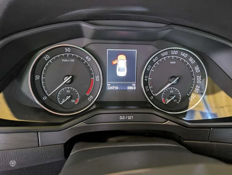 Škoda Superb - 1