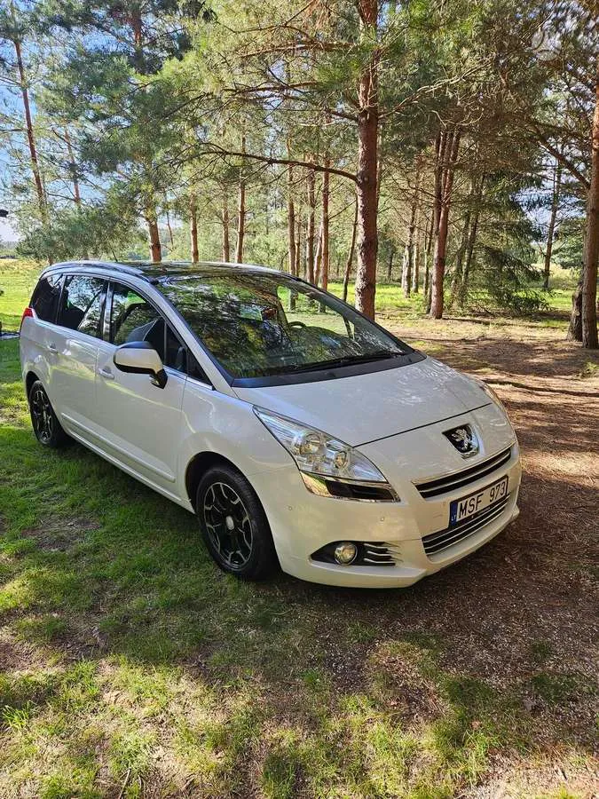 Peugeot 5008 - 1