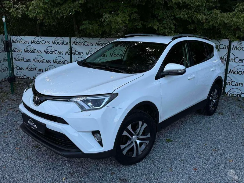 Toyota RAV4 - 1
