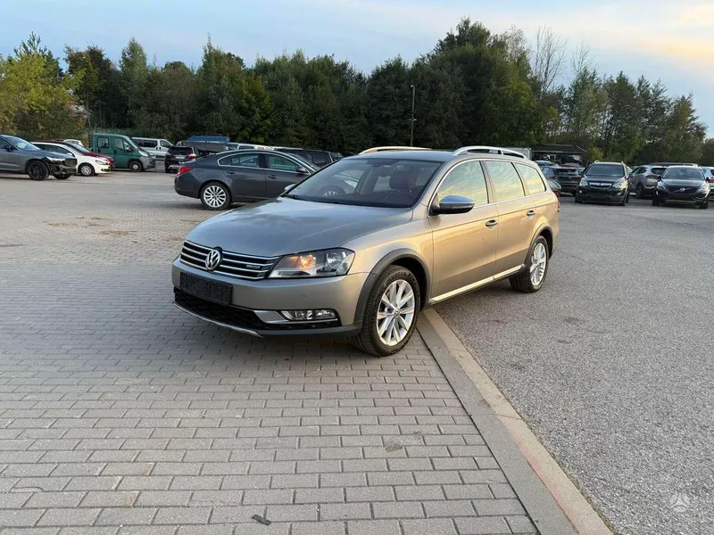 Volkswagen Passat Alltrack - 1