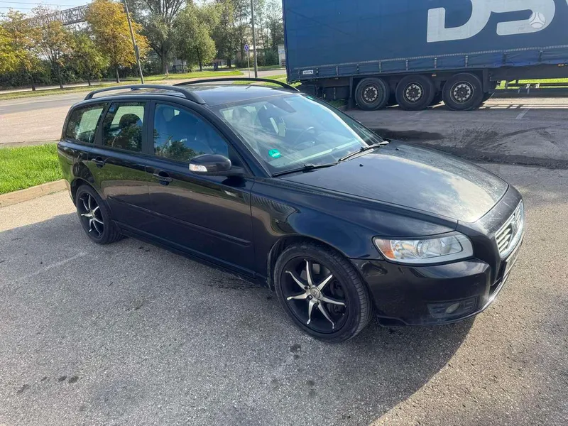 Volvo Volvo V50