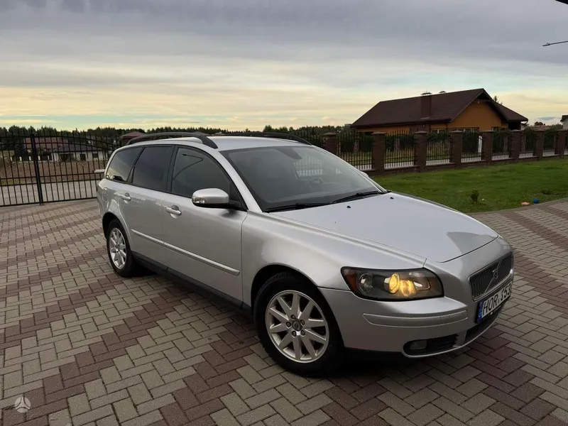 Volvo Volvo V50