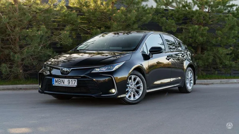 Toyota Corolla - 1