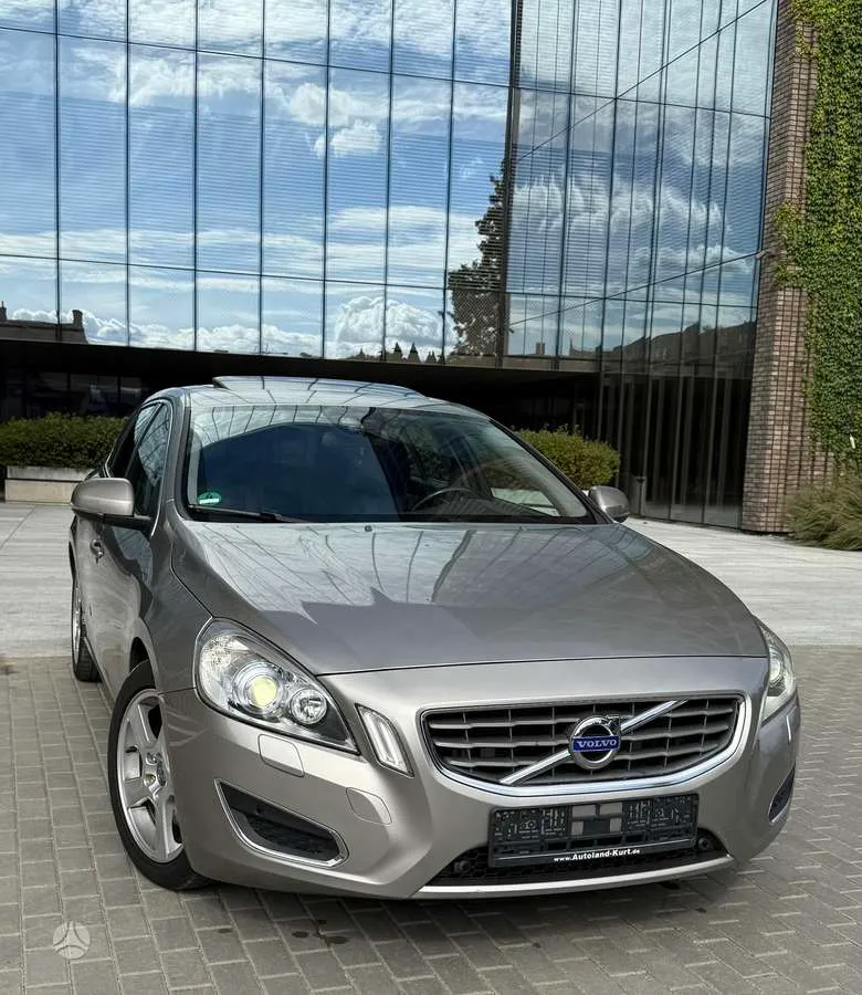Volvo Volvo V60