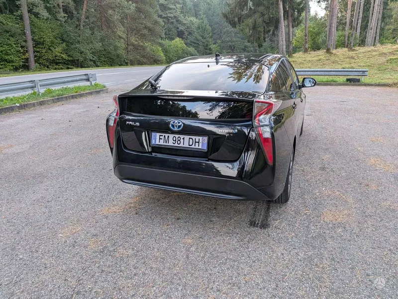Toyota Prius - 1