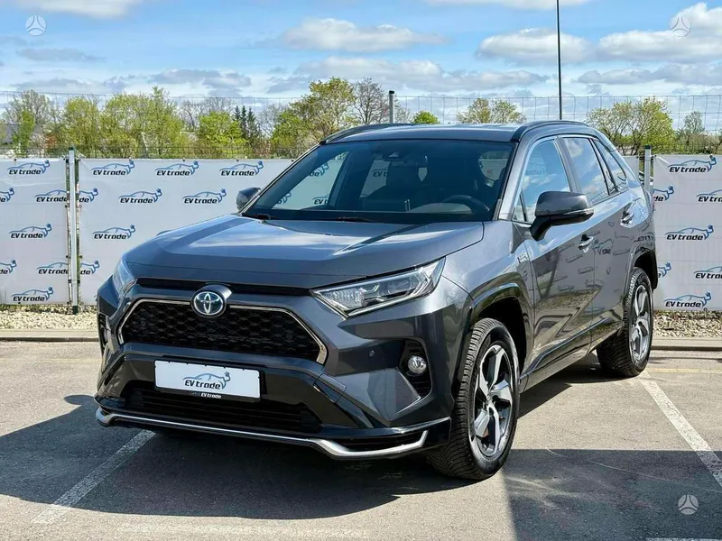 Toyota RAV4 - 1