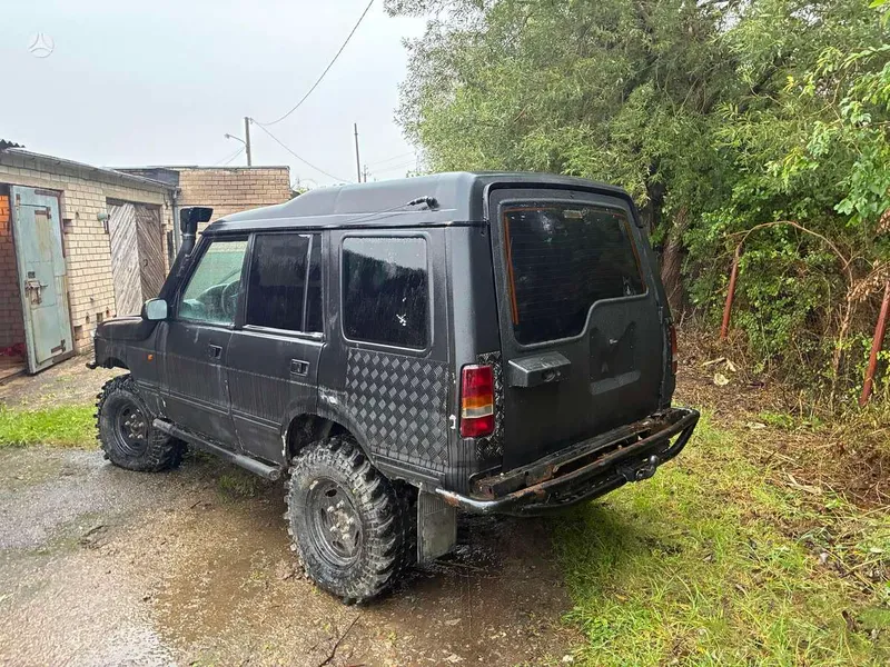 Land Rover Discovery - 1