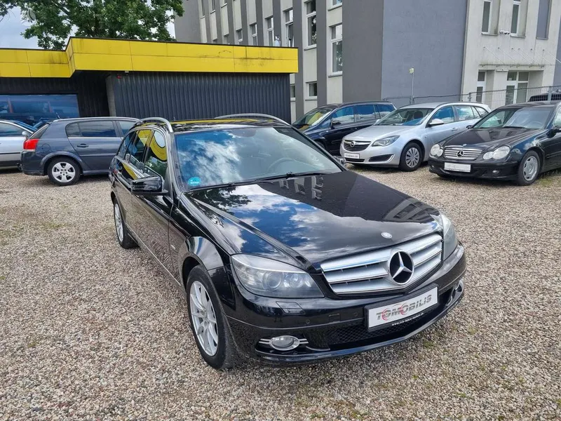 Mercedes-Benz Mercedes-Benz C220