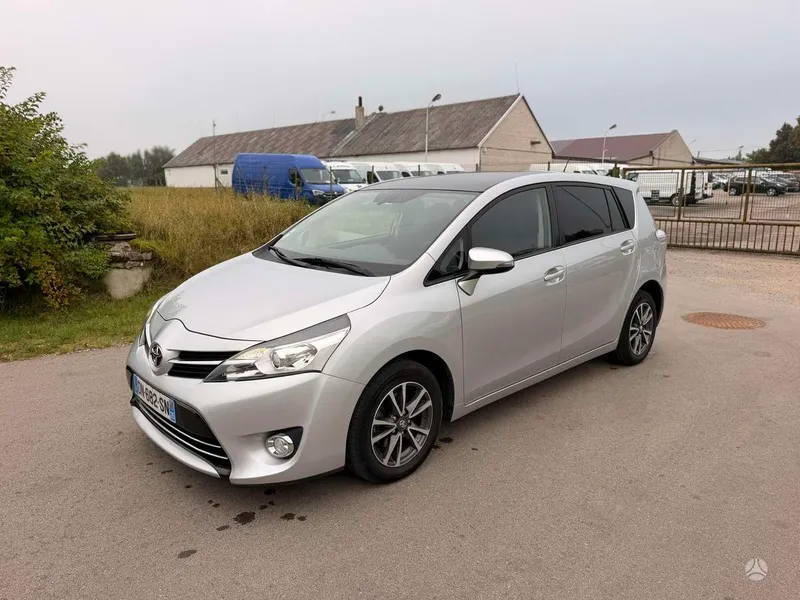 Toyota Toyota Verso