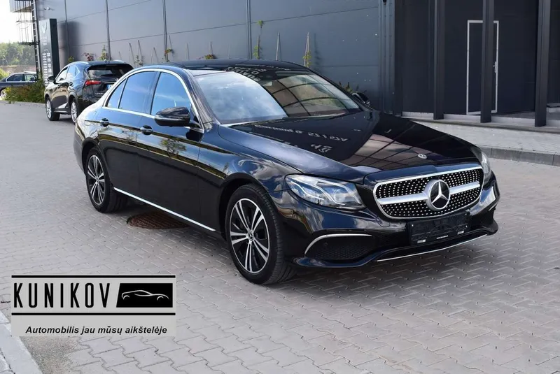 Mercedes-Benz E400 - 1
