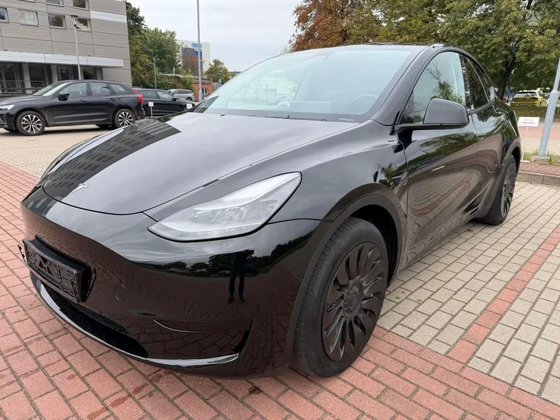 Tesla Tesla Model Y