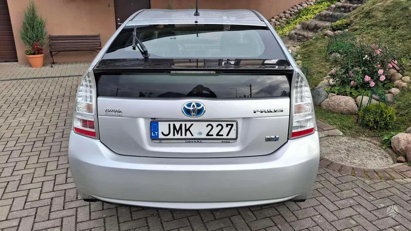 Toyota Prius - 1