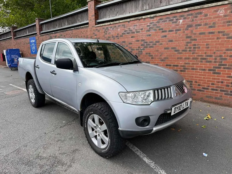 Mitsubishi Mitsubishi L200