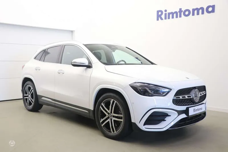 Mercedes-Benz Mercedes-Benz GLA220