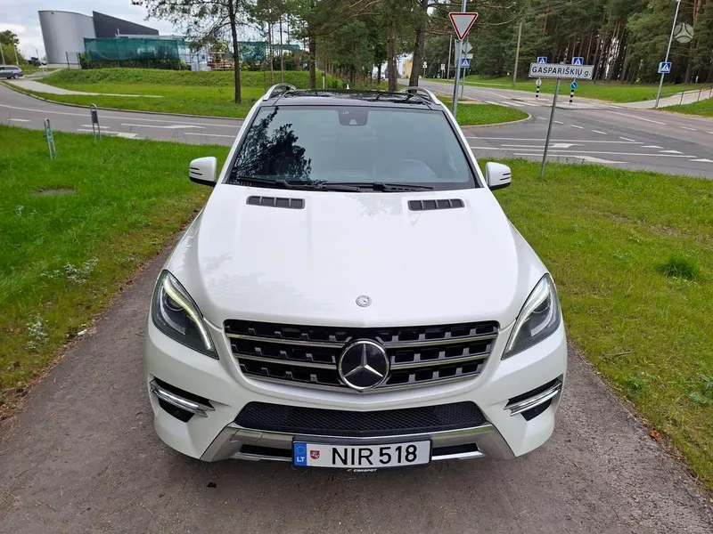 Mercedes-Benz Mercedes-Benz ML350