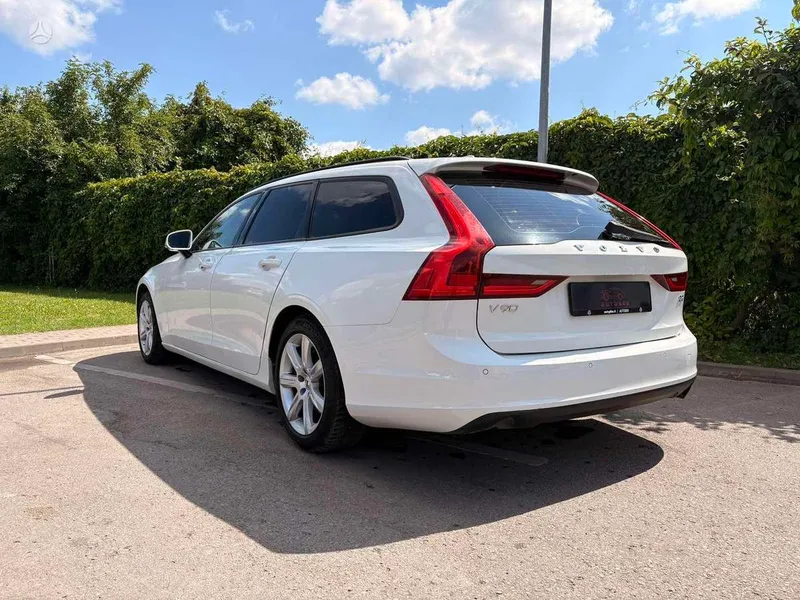 Volvo Volvo V90