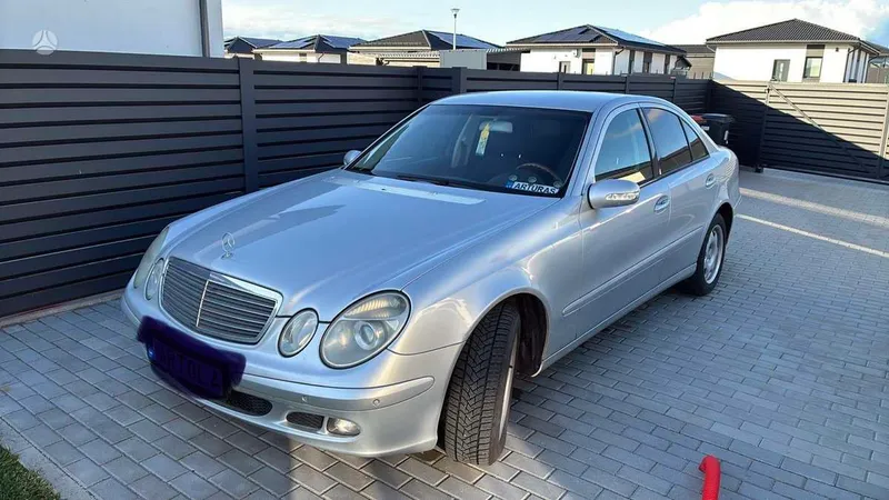 Mercedes-Benz Mercedes-Benz E220