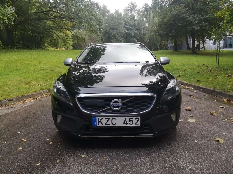 Volvo V40 Cross Country - 1