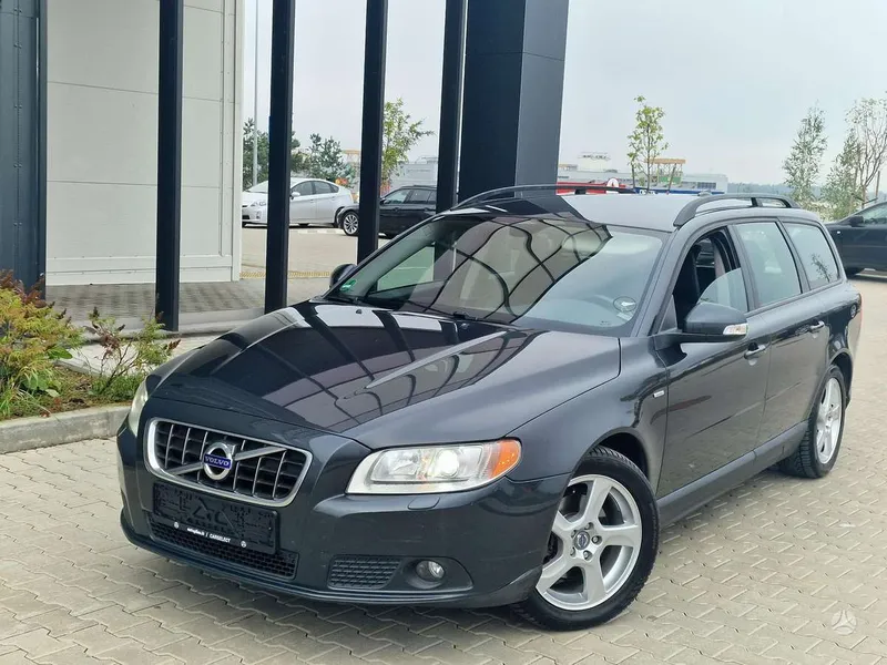 Volvo V70 - 1