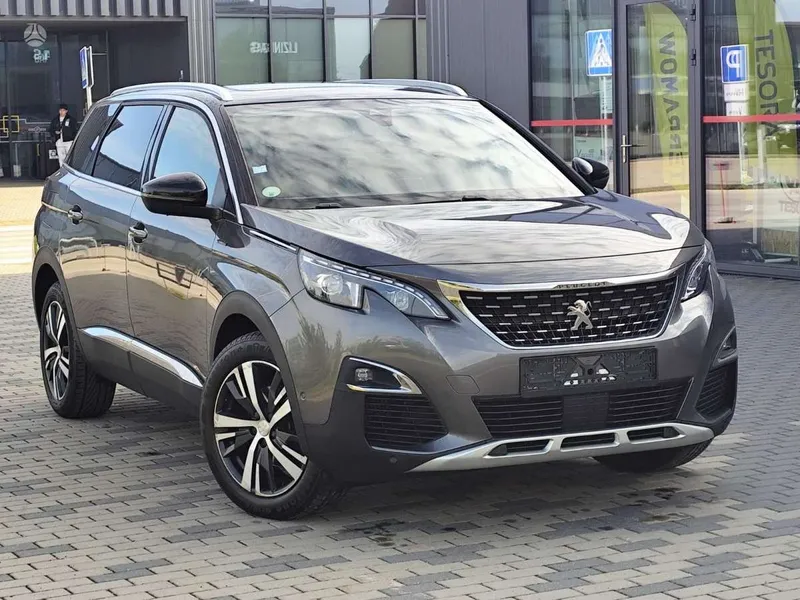 Peugeot 5008 - 1